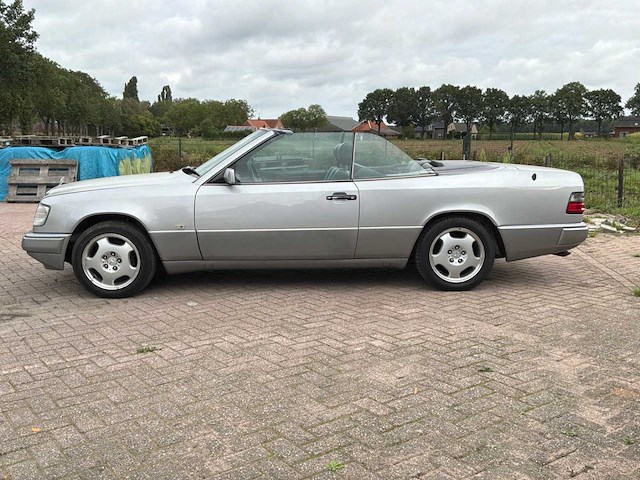1993 mercedes-benz 200-500 (w124) cabrio 300 ce-24 personenauto 92-rg-hd - afbeelding 42 van  42