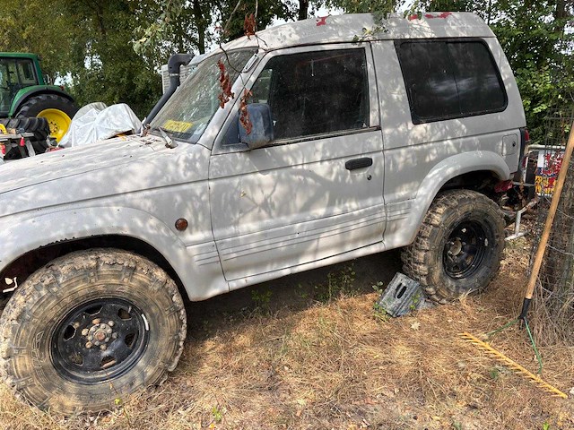 1993 mitsubishi pajero td glx panel van 2.5 td 4x4 – terrein-/crossauto – lier – inclusief onderdelen - afbeelding 1 van  11