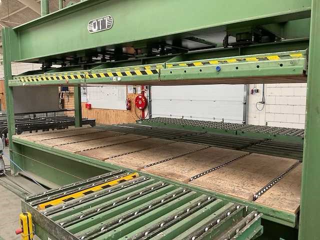 1993 ott 300 k-dsp - 30 tons hydraulische koude (multiplex) persmachine - afbeelding 5 van  6