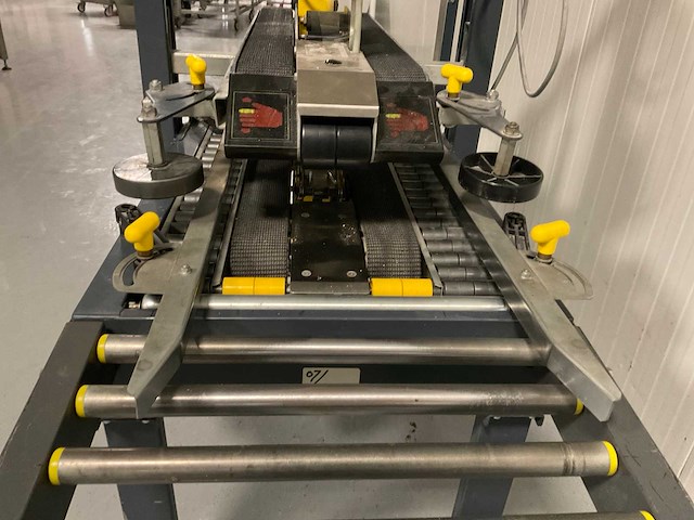 1993 siat sm2 dozensluitmachine - afbeelding 4 van  5