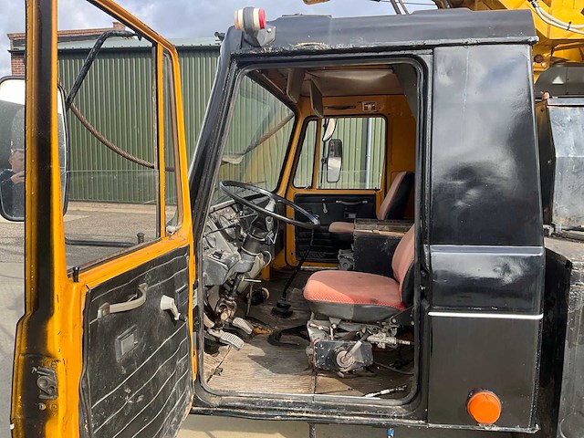 1993 tatra peiner abk60-1 t 815 pj 8x8.1 mobiele kraan - afbeelding 17 van  35