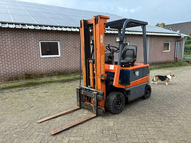 1993 toyota fbm16 vorkheftruck - afbeelding 1 van  10