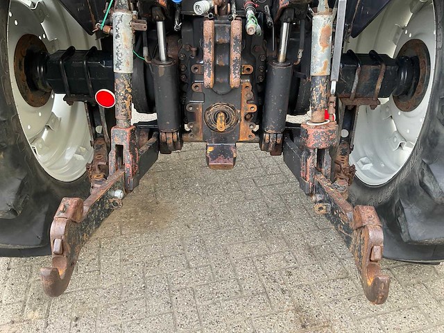 1993 valmet 8000 hi-trol vierwielaangedreven landbouwtractor - afbeelding 3 van  18