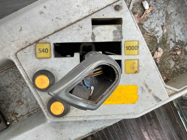 1993 valmet 8000 hi-trol vierwielaangedreven landbouwtractor - afbeelding 9 van  18