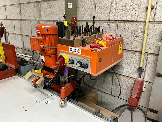 1994 blum minipress msp boor- en indrukmachine - afbeelding 2 van  8