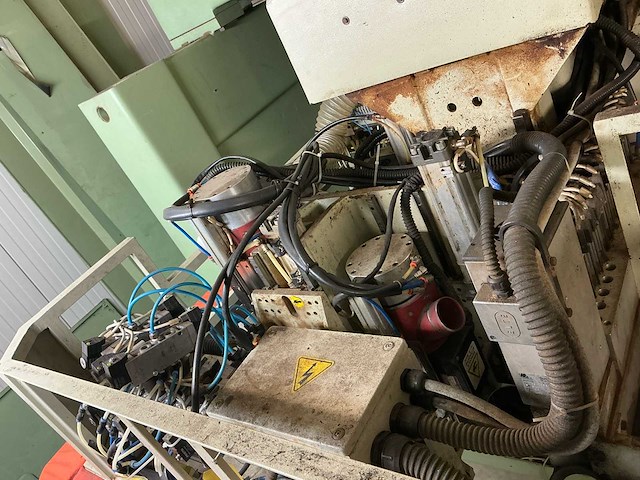 1994 bussellato s. master 150 cnc-freesmachine met reserveonderdelen - afbeelding 19 van  39