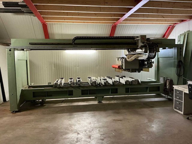 1994 bussellato s. master 150 cnc-freesmachine met reserveonderdelen - afbeelding 2 van  39