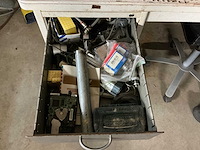 1994 bussellato s. master 150 cnc-freesmachine met reserveonderdelen - afbeelding 26 van  39