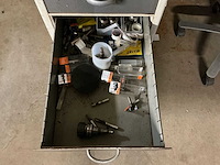 1994 bussellato s. master 150 cnc-freesmachine met reserveonderdelen - afbeelding 37 van  39