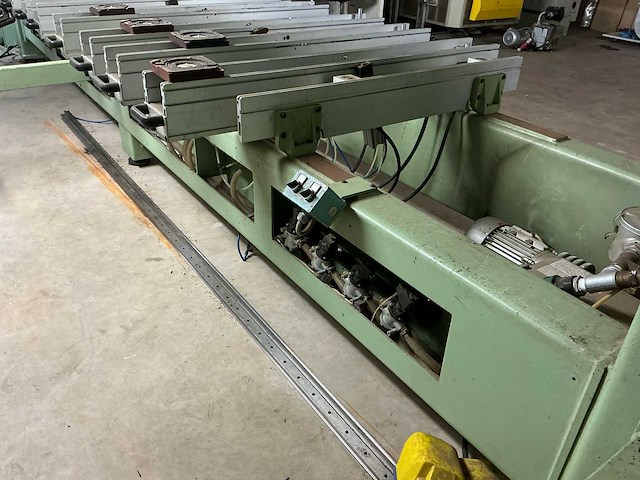 1994 bussellato s. master 150 cnc-freesmachine met reserveonderdelen - afbeelding 39 van  39