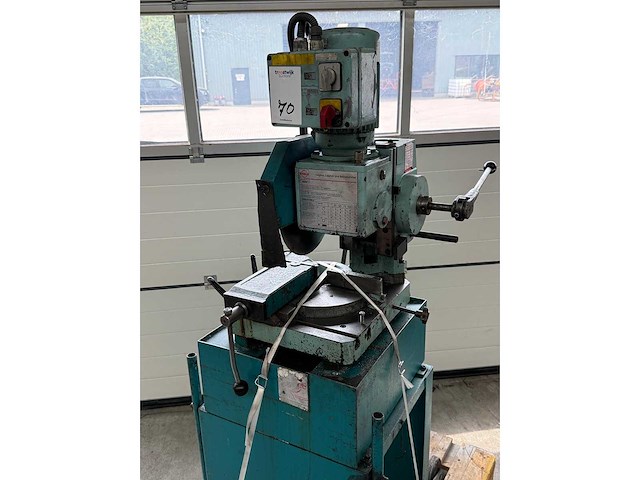 1994 eisele vms 300 afkortcirkelzaagmachine - afbeelding 9 van  9