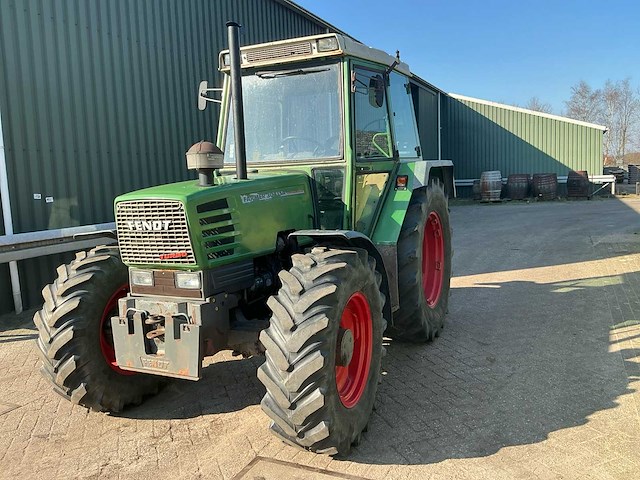 1994 fendt farmer. 304 lsa vierwielaangedreven landbouwtractor - afbeelding 1 van  22