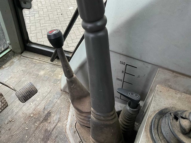 1994 fendt farmer 312 turbomatik vierwielaangedreven landbouwtractor - afbeelding 33 van  42