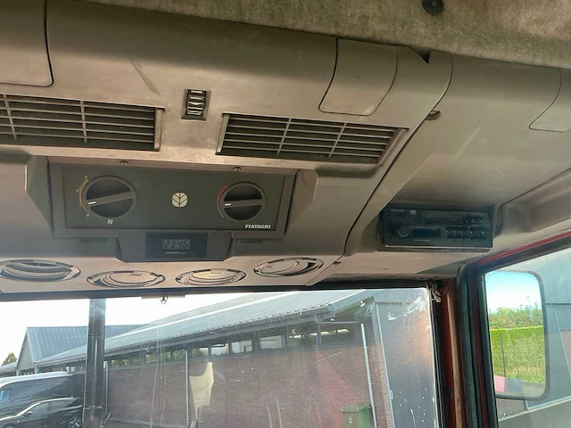 1994 fiat f100 vierwielaangedreven landbouwtractor - afbeelding 16 van  26