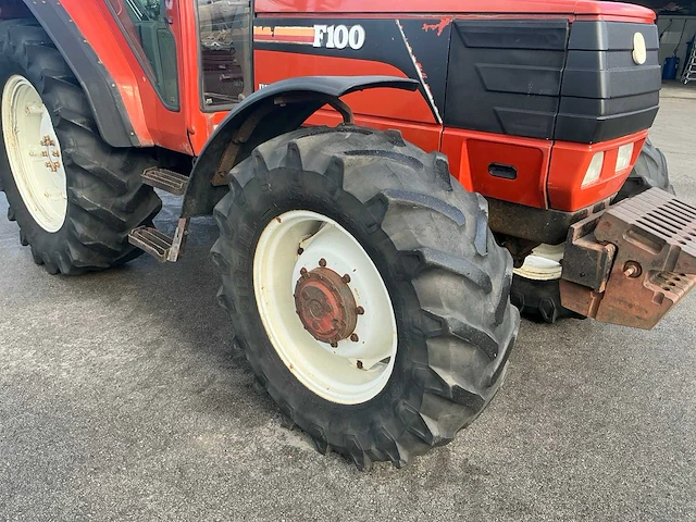 1994 fiat f100 vierwielaangedreven landbouwtractor - afbeelding 25 van  26