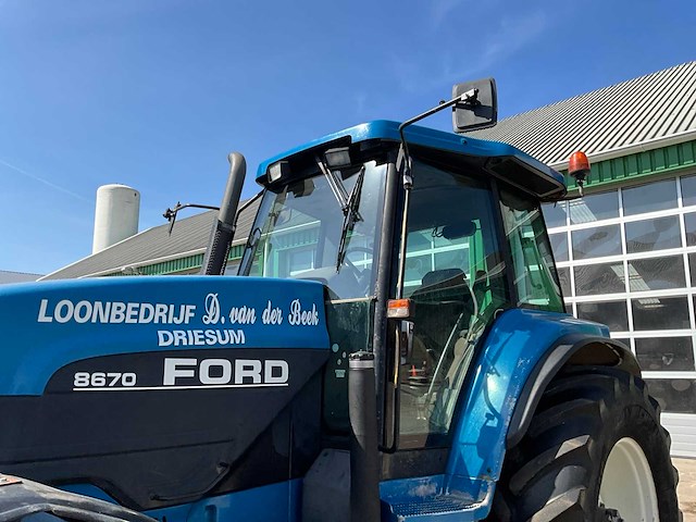 1994 ford 8670 vierwielaangedreven landbouwtractor - afbeelding 11 van  33