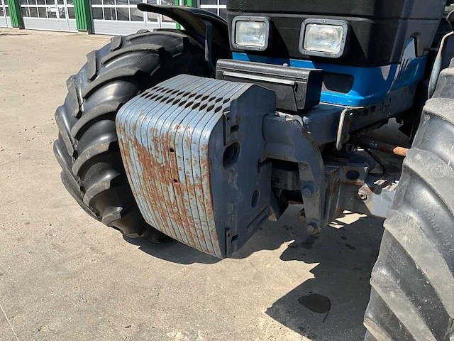 1994 ford 8670 vierwielaangedreven landbouwtractor - afbeelding 14 van  33