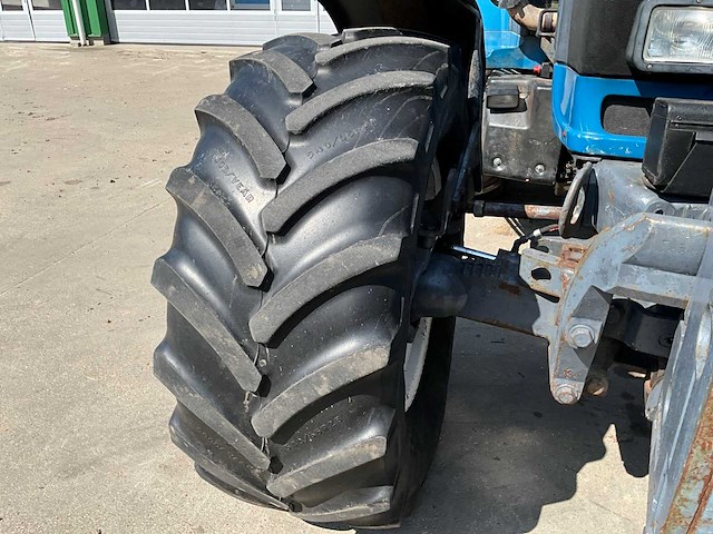 1994 ford 8670 vierwielaangedreven landbouwtractor - afbeelding 16 van  33
