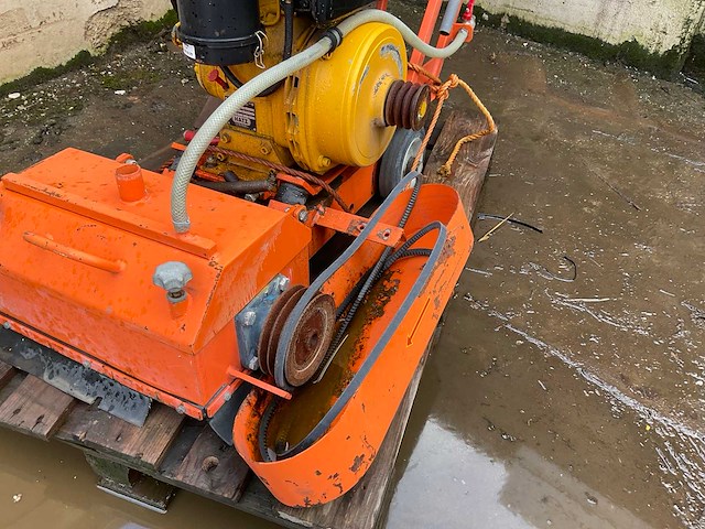 1994 gölz bf300d beton freesmachine - afbeelding 11 van  11