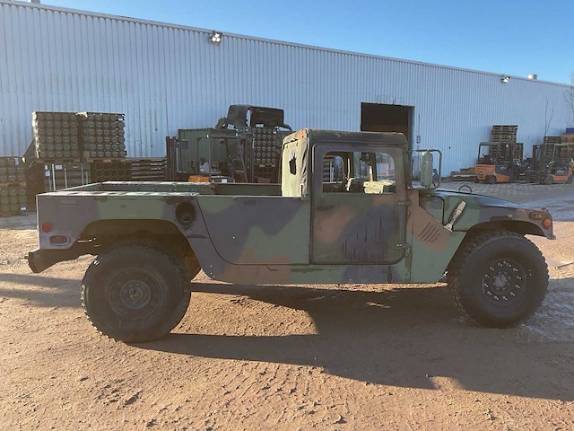 1994 humvee m 1097 a1 legervoertuig - afbeelding 5 van  22