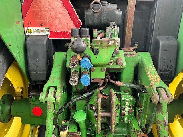 1994 john deere 6100 vierwielaangedreven landbouwtractor - afbeelding 11 van  28