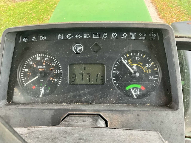 1994 john deere 6100 vierwielaangedreven landbouwtractor - afbeelding 21 van  28