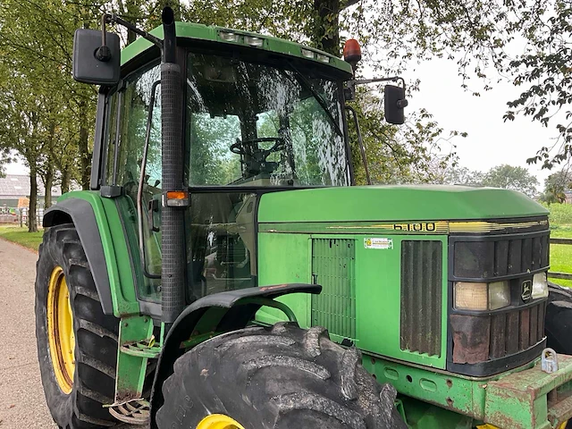 1994 john deere 6100 vierwielaangedreven landbouwtractor - afbeelding 2 van  37