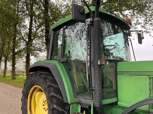 1994 john deere 6100 vierwielaangedreven landbouwtractor - afbeelding 7 van  37