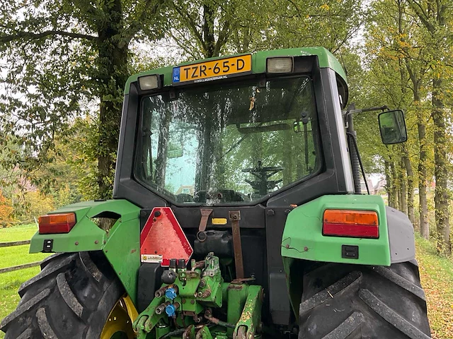1994 john deere 6100 vierwielaangedreven landbouwtractor - afbeelding 8 van  37