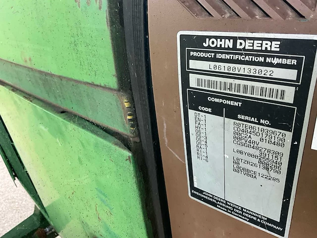 1994 john deere 6100 vierwielaangedreven landbouwtractor - afbeelding 26 van  37