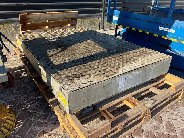 1994 laweco hefplateau - afbeelding 1 van  4