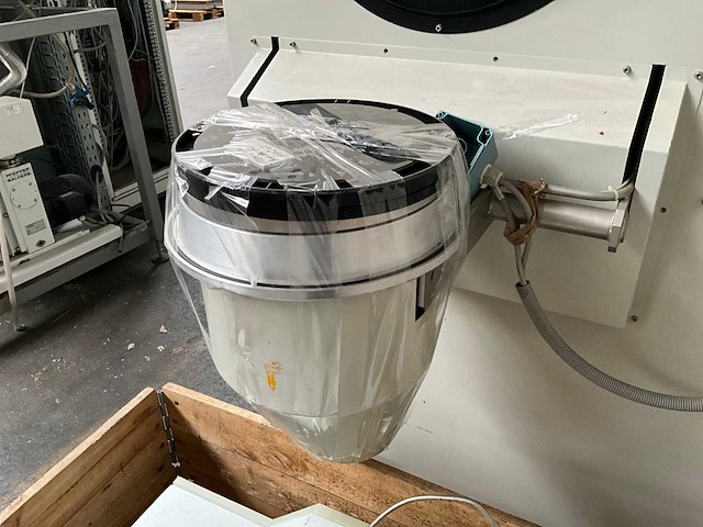 1994 leybold ag master met 240 vacuüm metallisatie-/ pvd coating installatie - afbeelding 11 van  13