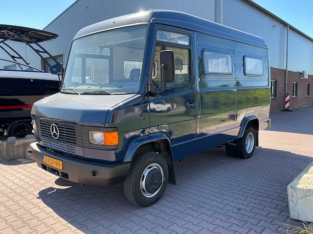 1994 mercedes-benz 609 d ex politie voertuig - afbeelding 1 van  34
