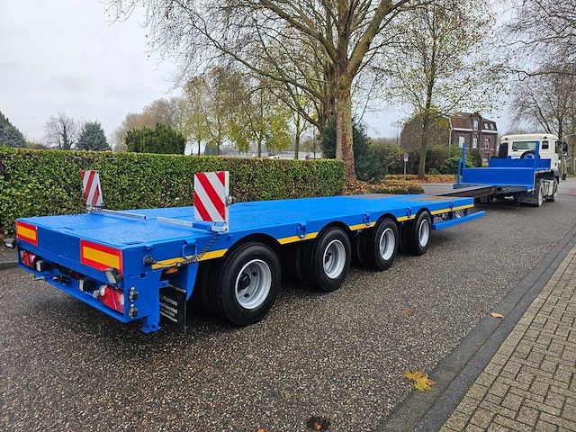 1994 nooteboom mco-58-04v telescopic 4-assige hydraulisch gestuurde dieplader – 44.000kg - afbeelding 12 van  16