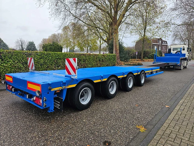 1994 nooteboom mco-58-04v telescopic 4-assige hydraulisch gestuurde dieplader – 44.000kg - afbeelding 11 van  16