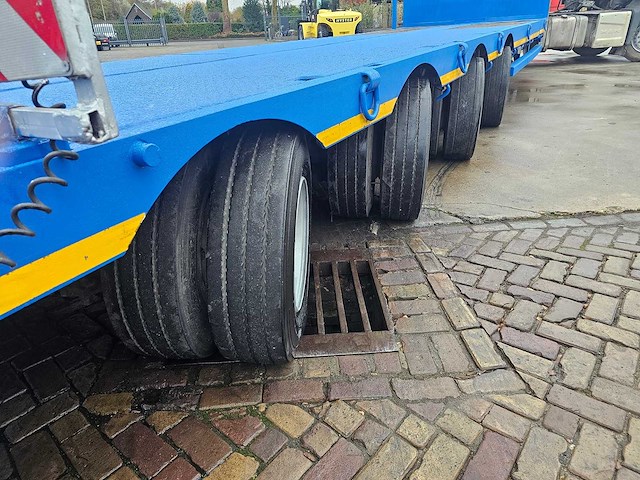 1994 nooteboom mco-58-04v telescopic 4-assige hydraulisch gestuurde dieplader – 44.000kg - afbeelding 13 van  16