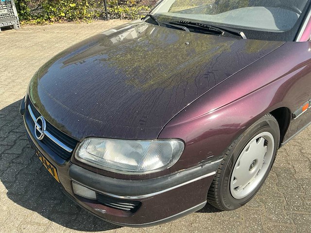 1994 opel omega 2.0i-16v gl personenauto - afbeelding 15 van  18