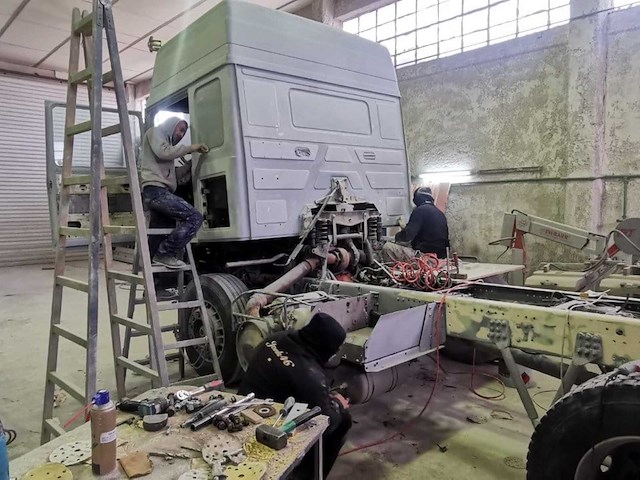 1994 volvo f16 oldtimer vrachtwagen - afbeelding 2 van  84