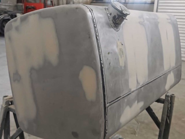 1994 volvo f16 oldtimer vrachtwagen - afbeelding 10 van  84