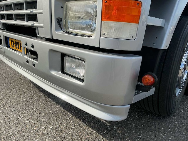 1994 volvo f16 oldtimer vrachtwagen - afbeelding 24 van  84