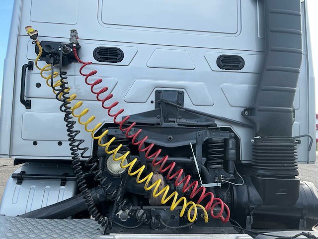 1994 volvo f16 oldtimer vrachtwagen - afbeelding 33 van  84