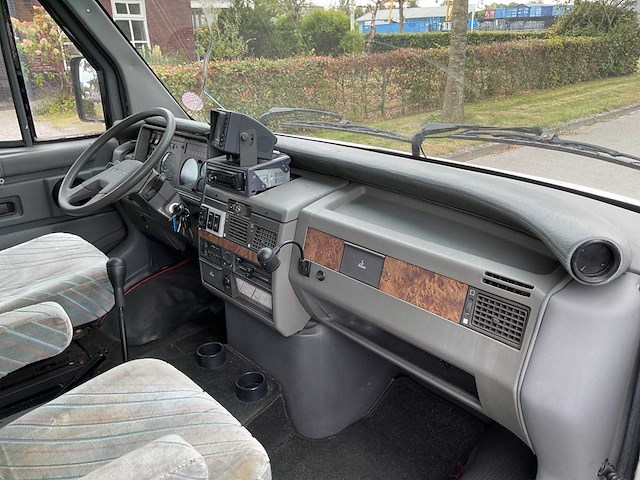 1995 - iveco laika 40.12 - camper/kampeerwagen - afbeelding 4 van  33
