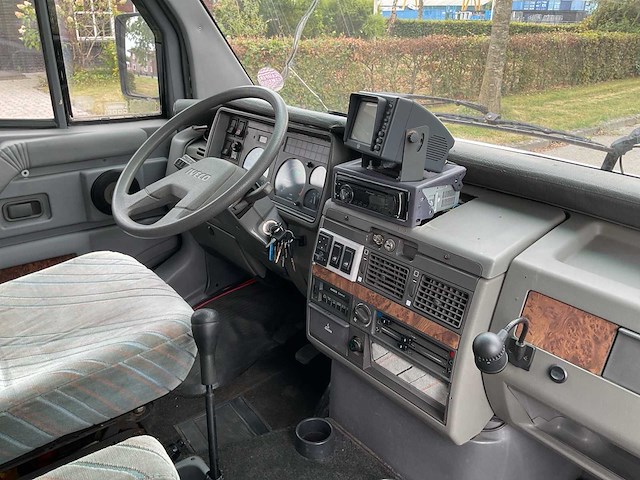 1995 - iveco laika 40.12 - camper/kampeerwagen - afbeelding 5 van  33