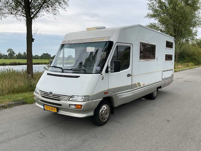 1995 - iveco laika 40.12 - camper/kampeerwagen - afbeelding 1 van  11