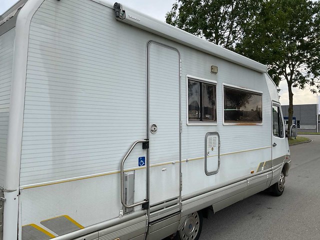 1995 - iveco laika 40.12 - camper/kampeerwagen - afbeelding 11 van  11