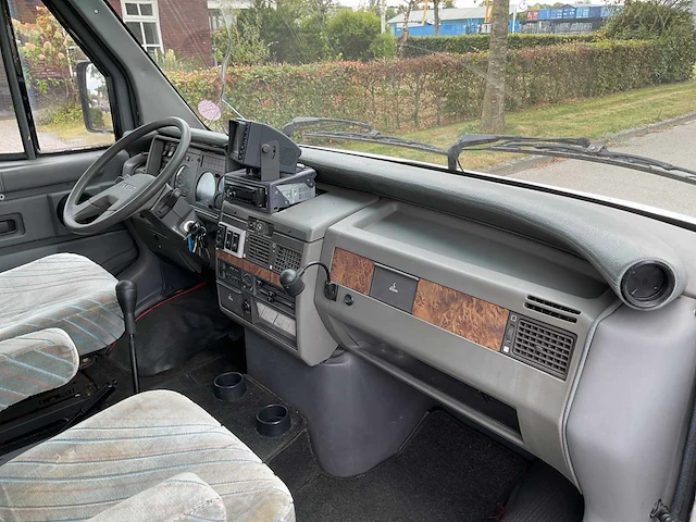 1995 - iveco laika 40.12 - camper/kampeerwagen - afbeelding 4 van  47