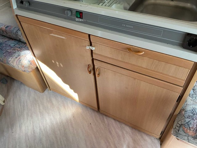 1995 adria 5001dd caravan - afbeelding 8 van  19