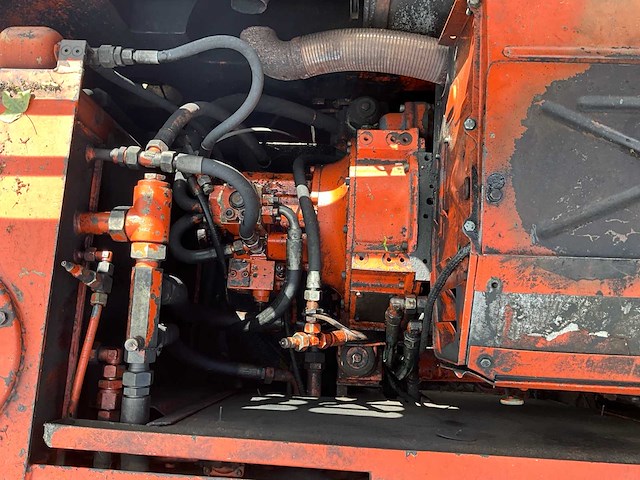 1995 atlas 1304 banden graafmachine - afbeelding 28 van  38