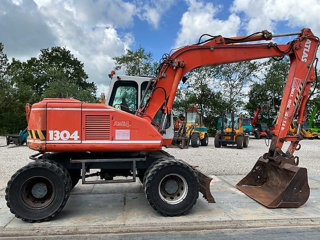 1995 atlas 1304 banden graafmachine - afbeelding 34 van  38