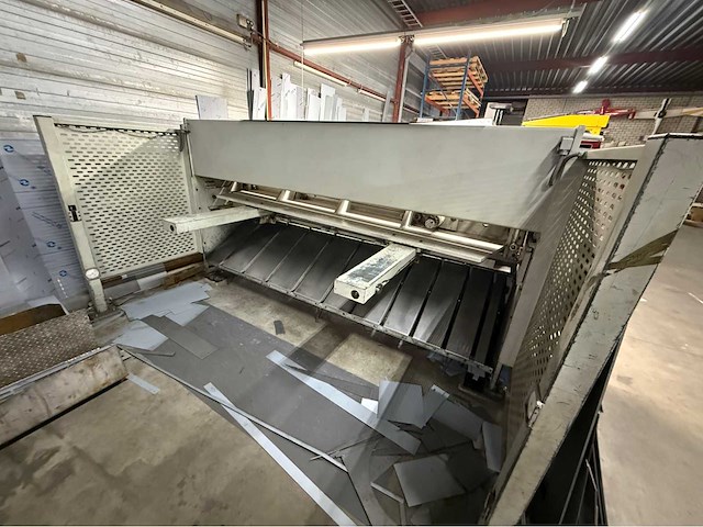 1995 beyeler v.r 6.5x3070 pons- en knipmachine - afbeelding 2 van  10